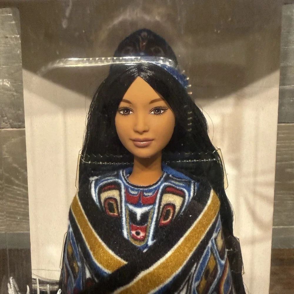 1999 Mattel Barbie Northwest Coast Native American Dolls of the World Barbie NIB